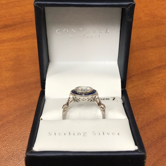 Sterling Silver ring - Picture 2 of 4